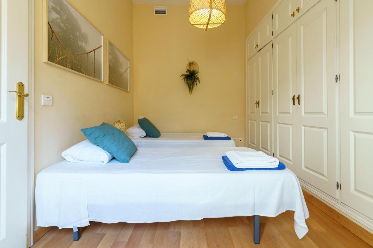 Bright Two-Bedroom Apartment In The Historic Center Malaga Bagian luar foto
